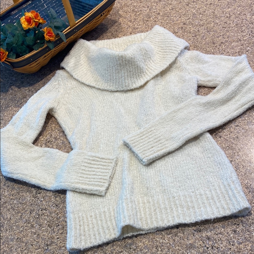 Gap Cream Off White Sweater Wool Blend Small Long Sleeve Cowl Neck